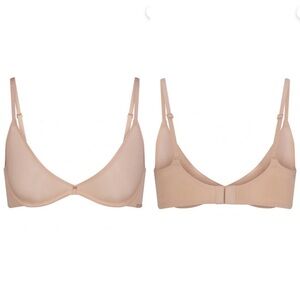 NWT SKIMS Weightless Scoop Bra